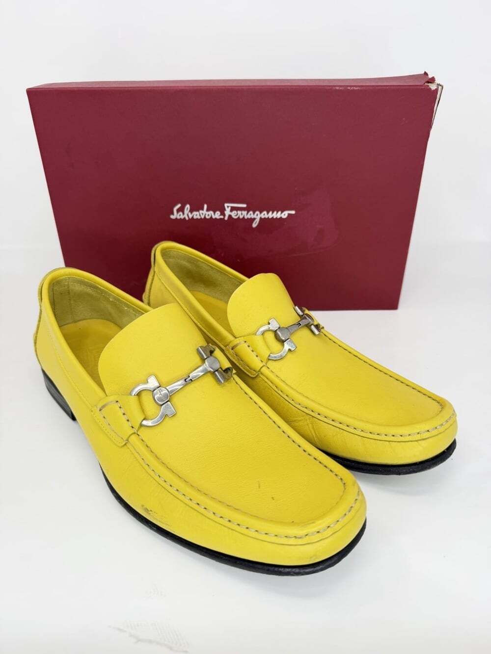 Salvatore Ferragamo Gancini Yellow Leather Loafers Men's Size 9 D Made Italy